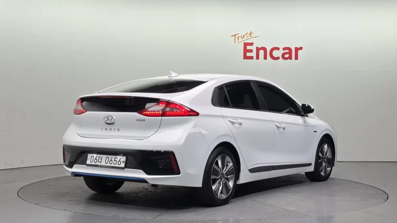 Hyundai Ioniq