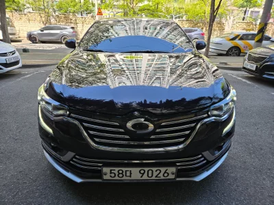Renault SM6