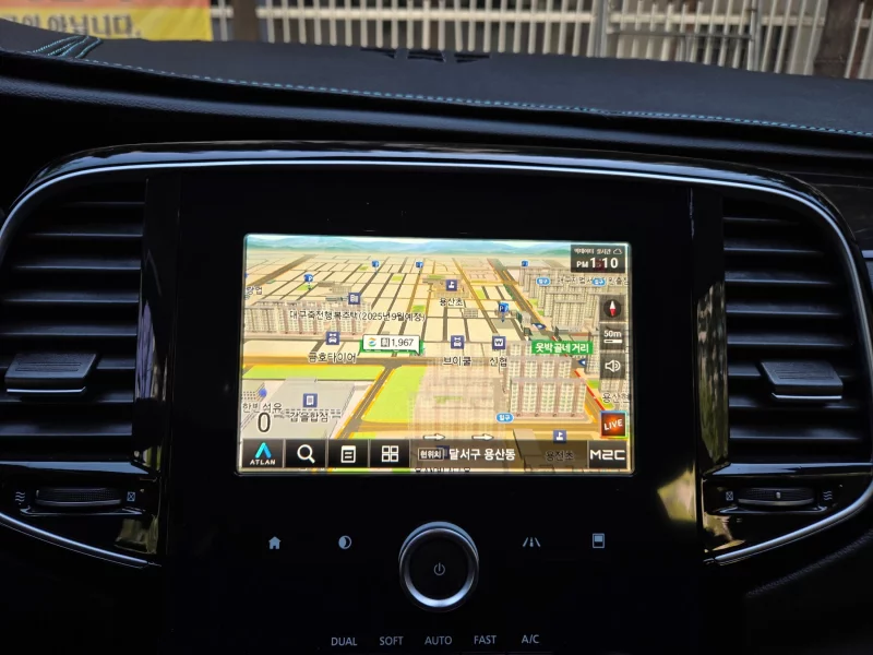 Renault SM6