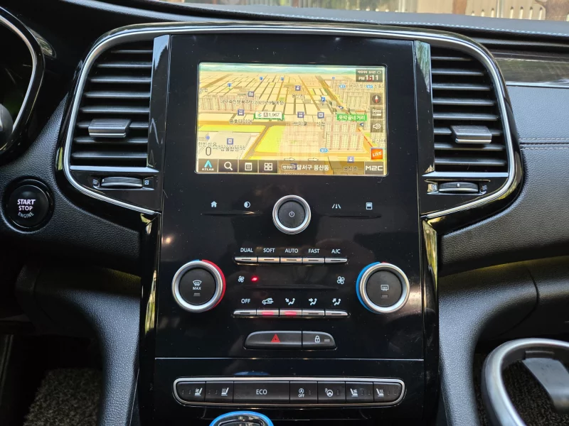 Renault SM6