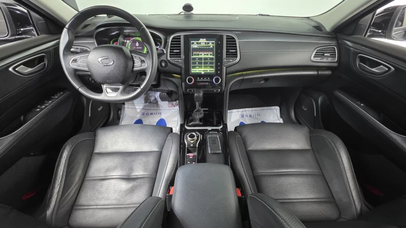 Renault SM6