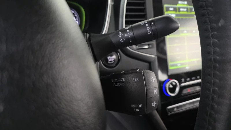 Renault SM6