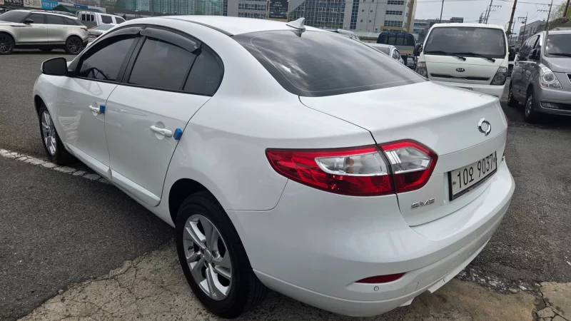 Renault SM3