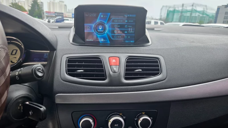 Renault SM3