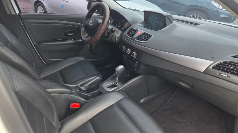 Renault SM3