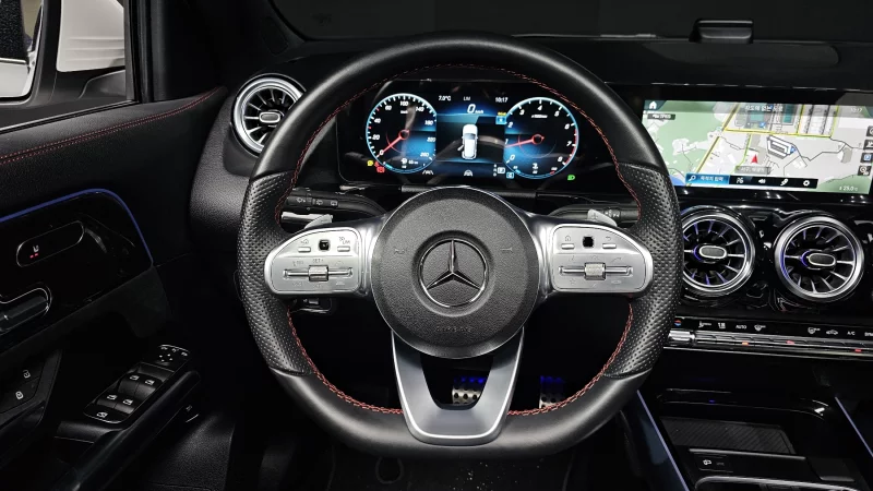 Mercedes-Benz GLA-Class