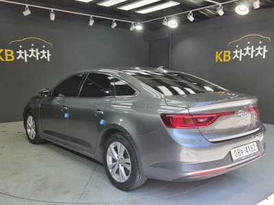 Renault SM6