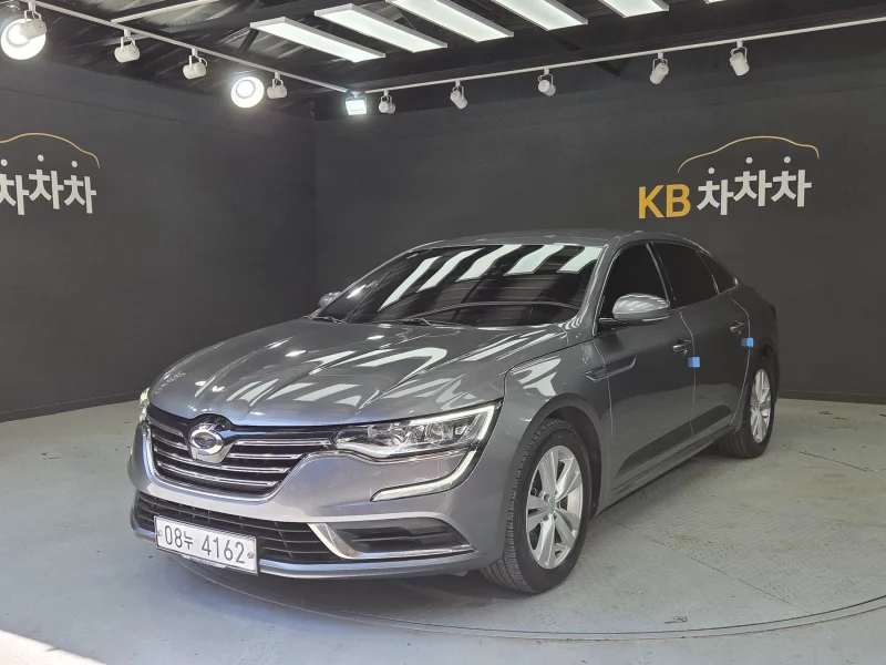 Renault SM6