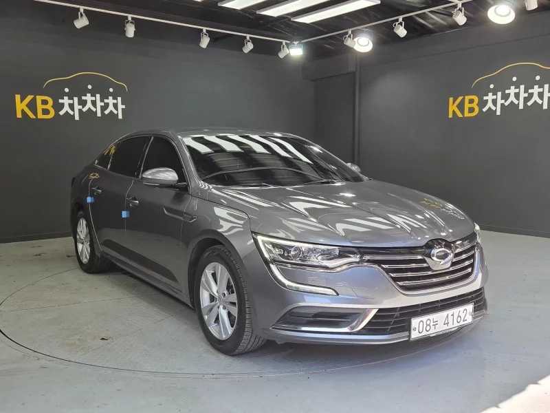 Renault SM6
