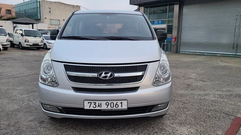 Hyundai Grand Starex