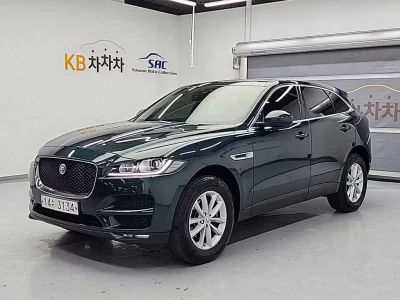 Jaguar F-PACE