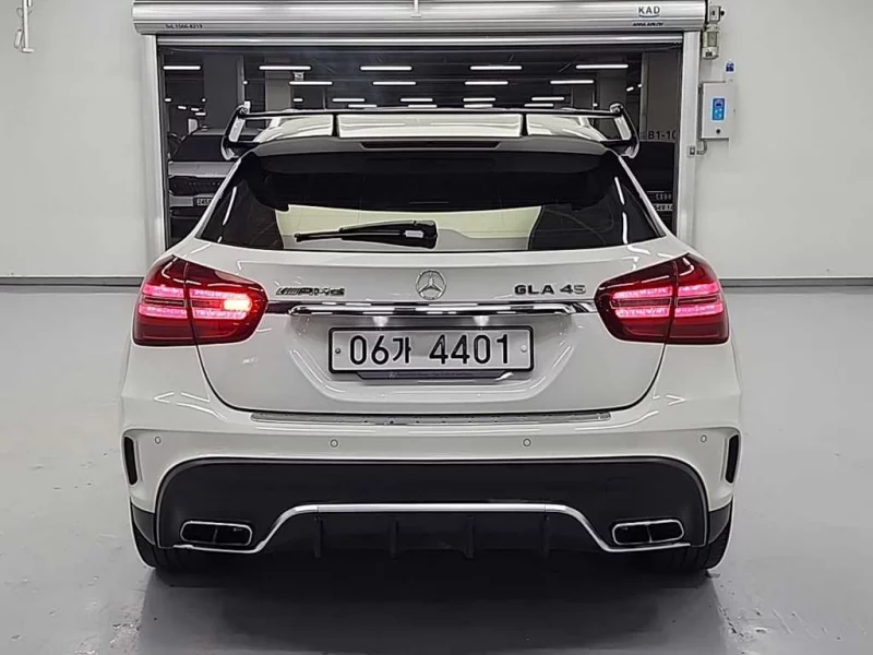 Mercedes-Benz GLA-Class