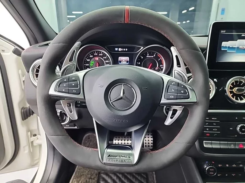 Mercedes-Benz GLA-Class