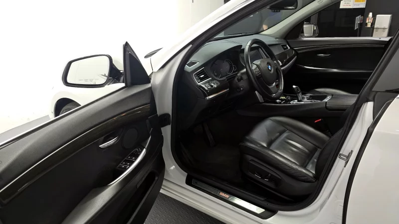 BMW 5-Series Gran Turismo