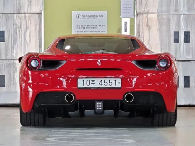 Ferrari 488