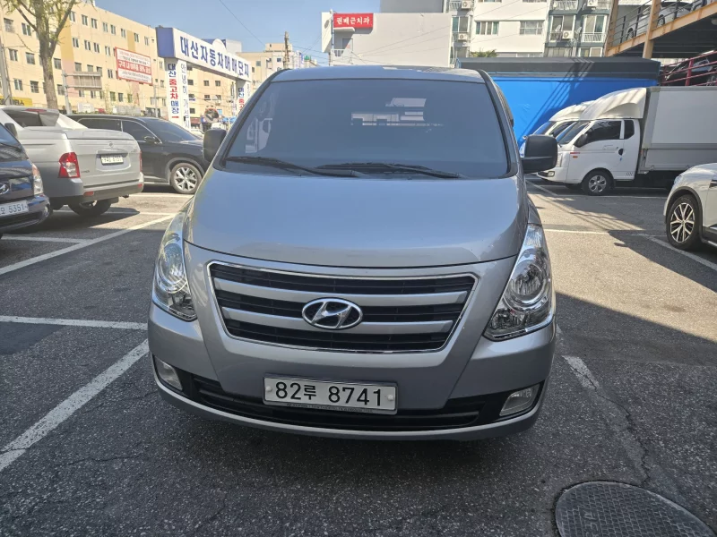 Hyundai Grand Starex