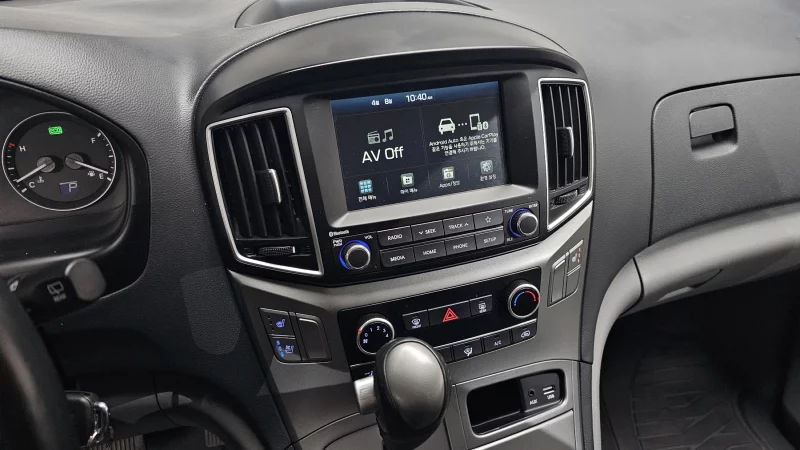 Hyundai Grand Starex