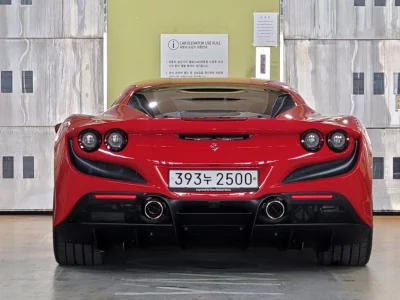 Ferrari F8
