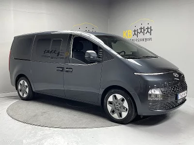 Hyundai Staria
