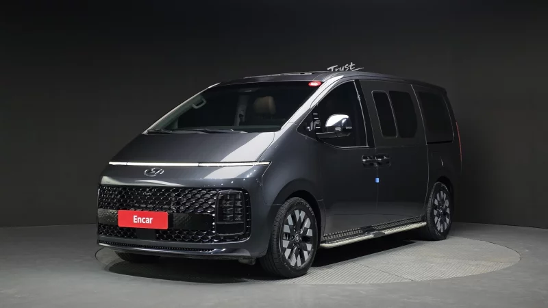 Hyundai Staria