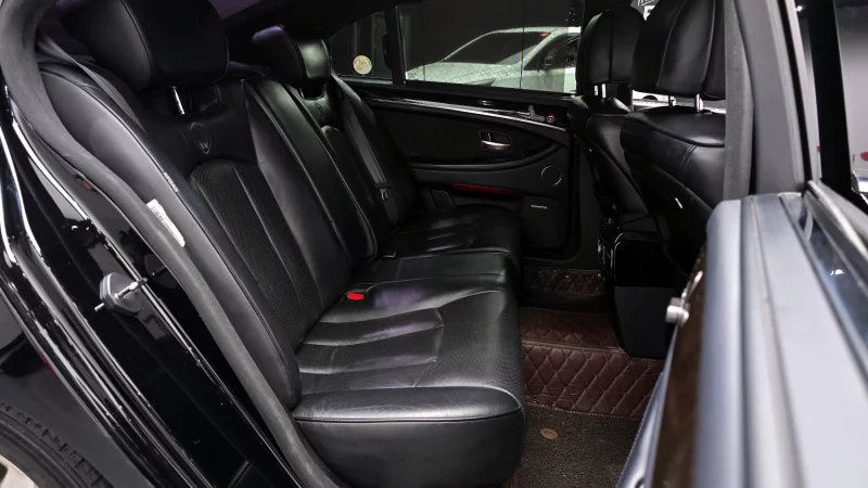 SsangYong Chairman W