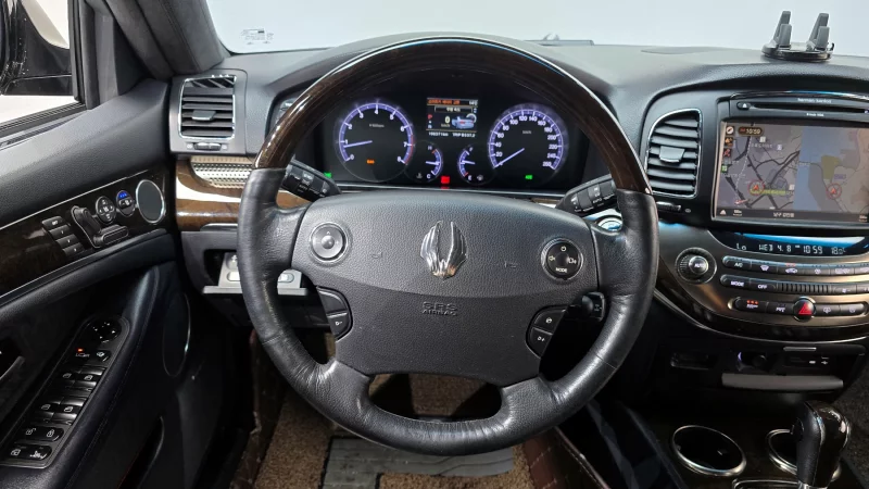 SsangYong Chairman W