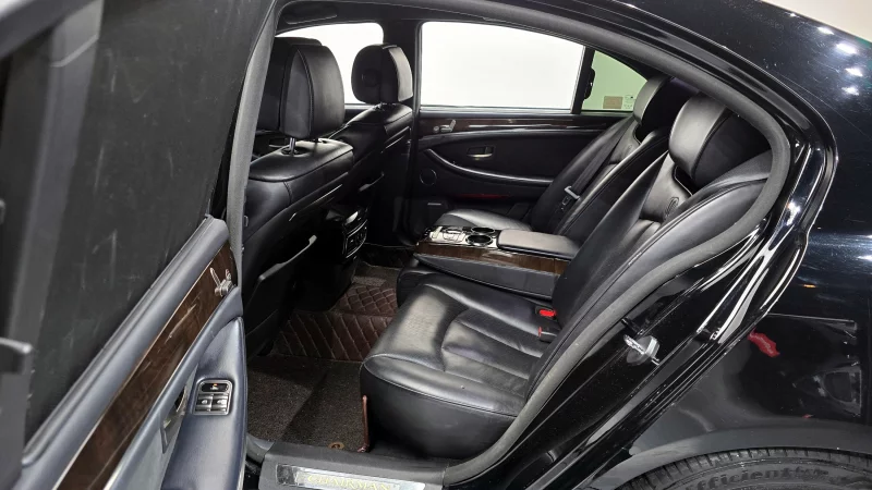 SsangYong Chairman W