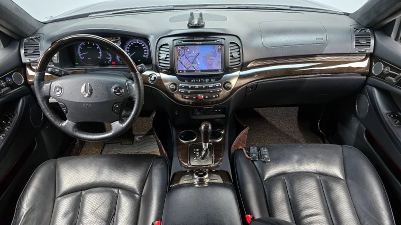 SsangYong Chairman W