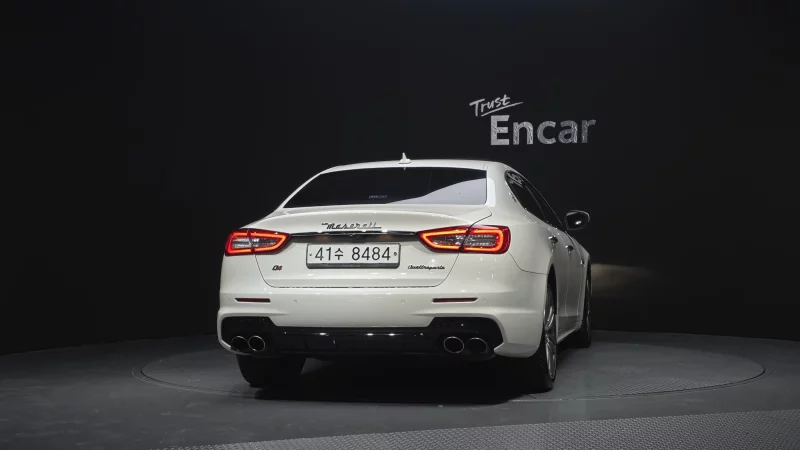 Maserati QUATTROPORTE