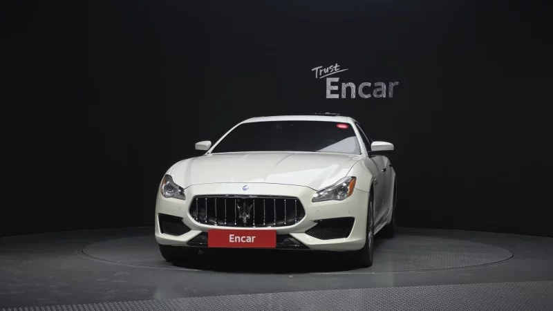 Maserati QUATTROPORTE