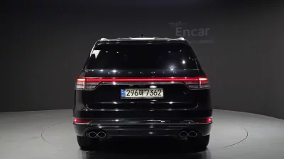 Lincoln AVIATOR