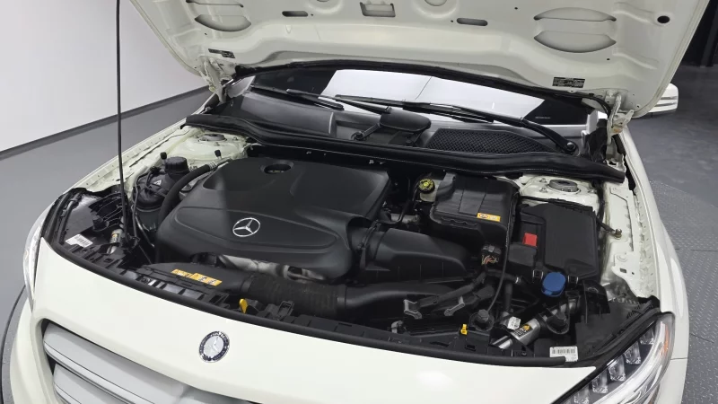 Mercedes-Benz GLA-Class