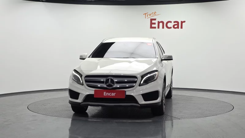 Mercedes-Benz GLA-Class