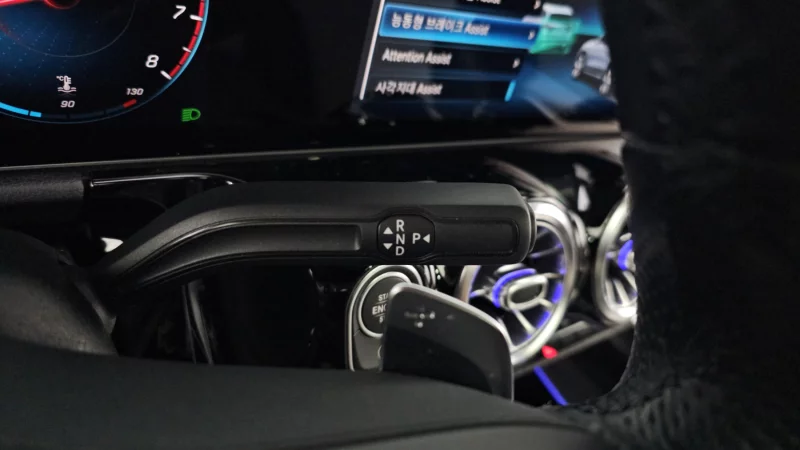 Mercedes-Benz GLA-Class