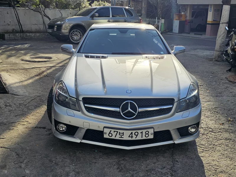 Mercedes-Benz SL-Class