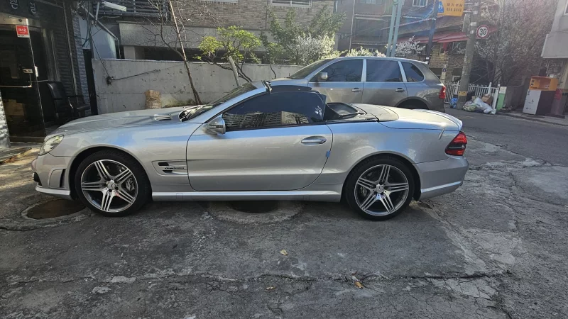 Mercedes-Benz SL-Class