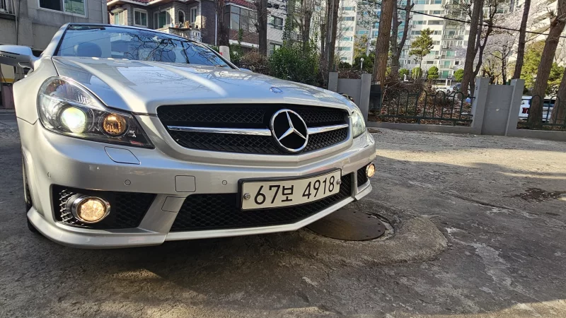 Mercedes-Benz SL-Class