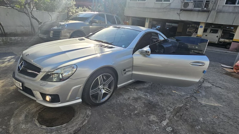 Mercedes-Benz SL-Class
