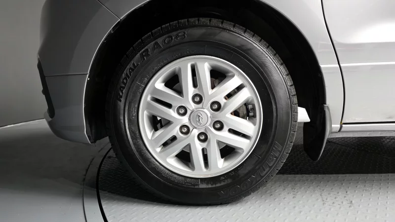 Hyundai Grand Starex