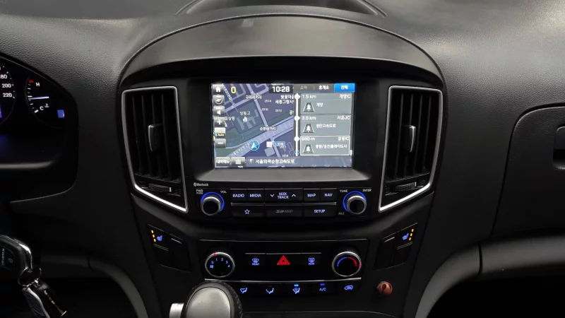 Hyundai Grand Starex