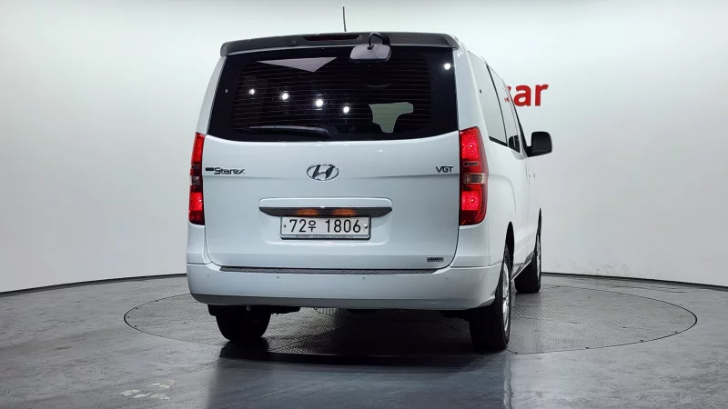 Hyundai Grand Starex