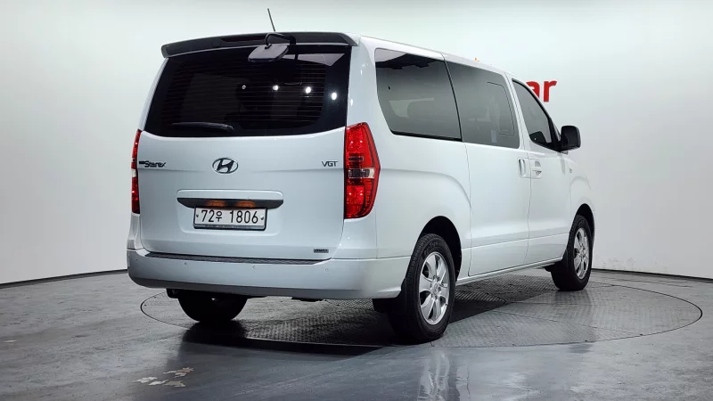 Hyundai Grand Starex