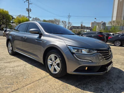 Renault SM6