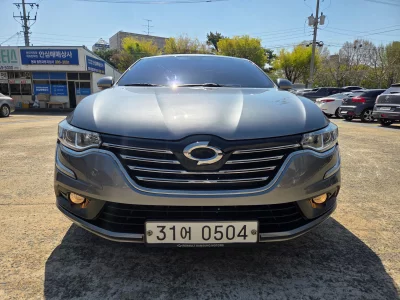 Renault SM6