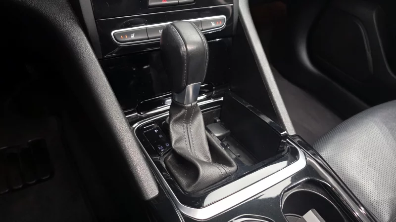 Renault SM6