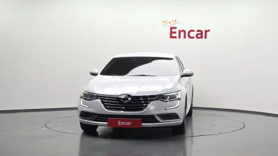 Renault SM6