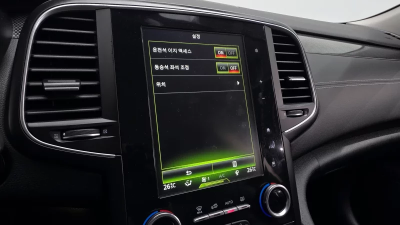 Renault SM6