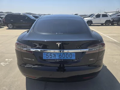 Tesla MODEL S