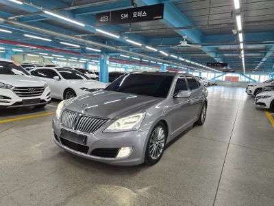 Hyundai Equus