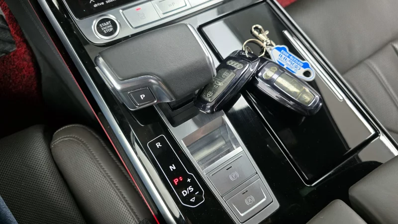 Audi A8